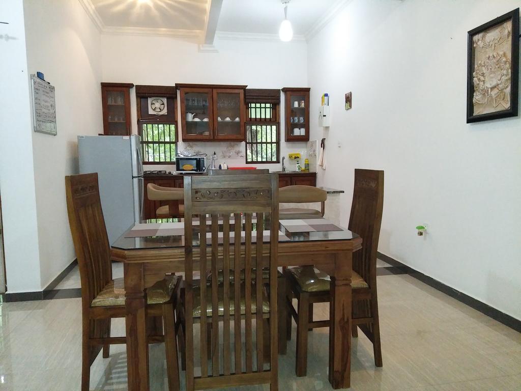 West Dene Bed and Breakfast Negombo Eksteriør billede