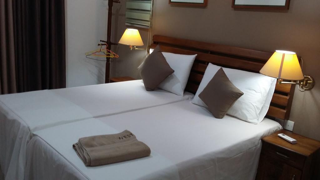West Dene Bed and Breakfast Negombo Eksteriør billede