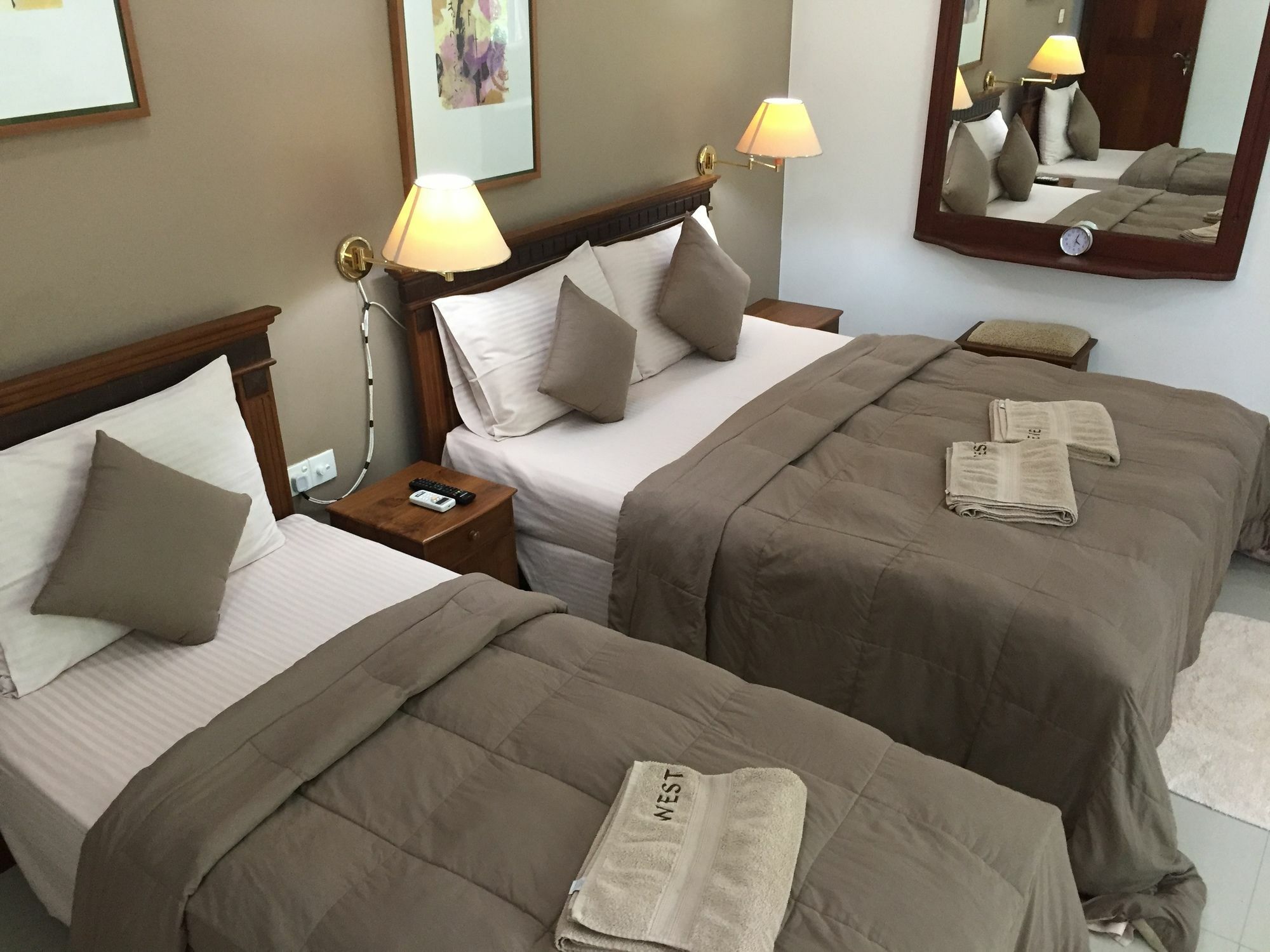 West Dene Bed and Breakfast Negombo Eksteriør billede